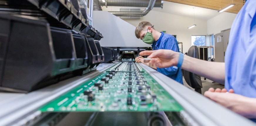 The Wave Soldering Process